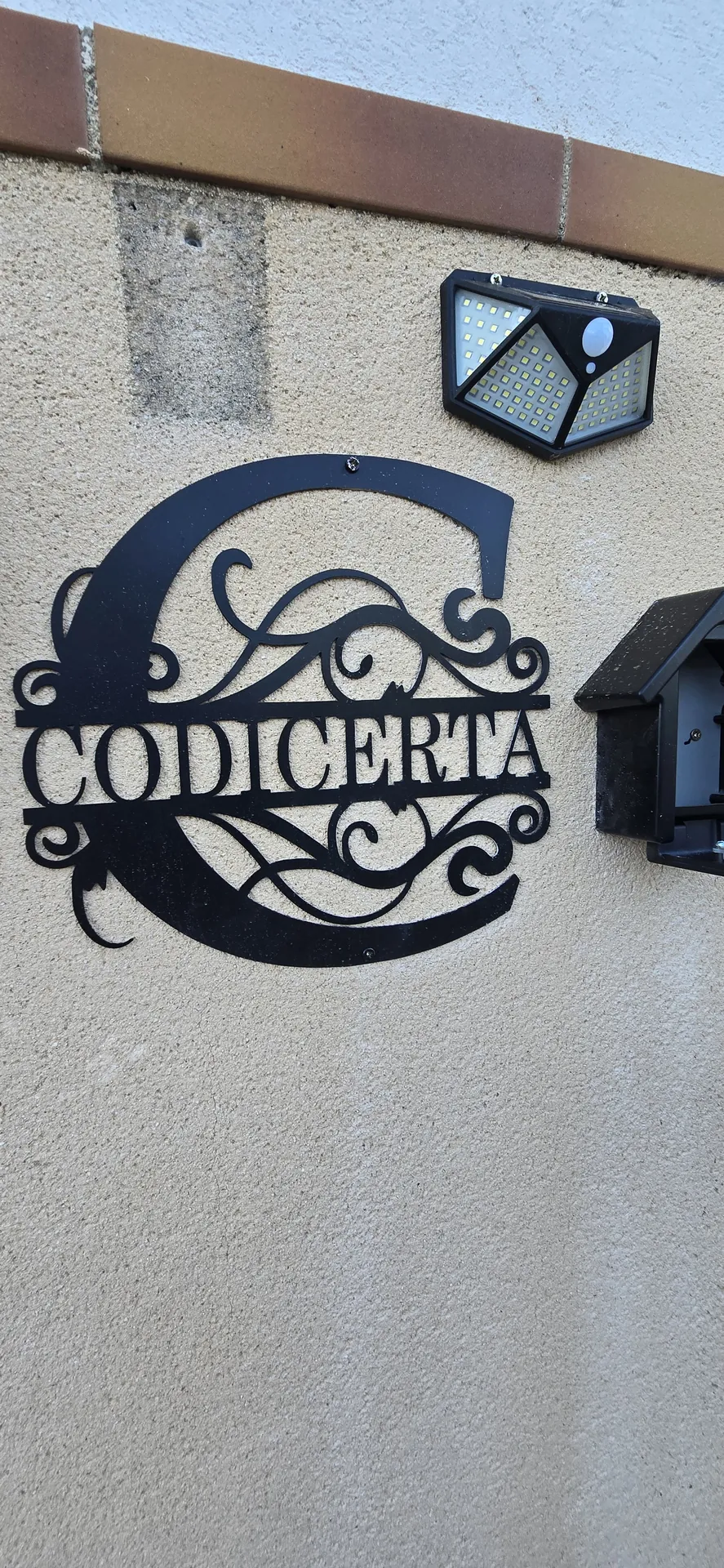 Codicerta – Villa Iche Ruppione Codicerta Plaque 02