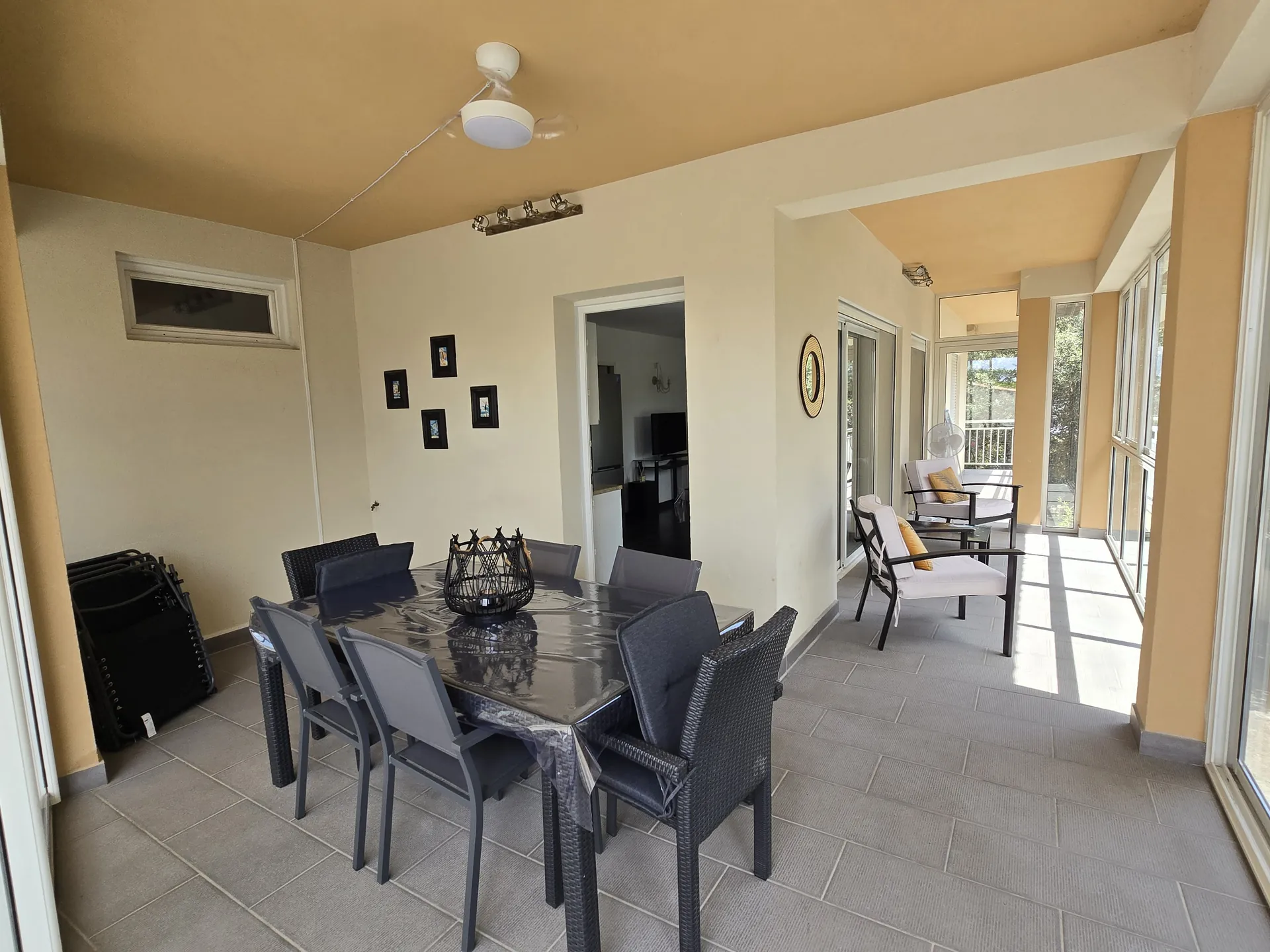 Niellucciu – coin repas, Villa Iché-Poggi au Ruppione