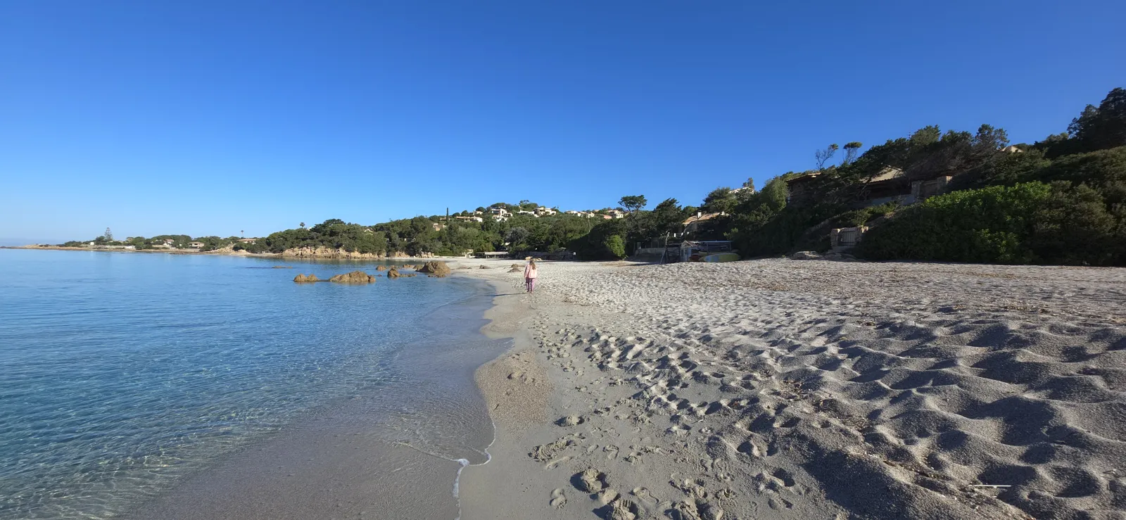 Ruppione beach in Pietrosella, fine sand and blue sea of South Corsica opposite Villa Iché-Poggi