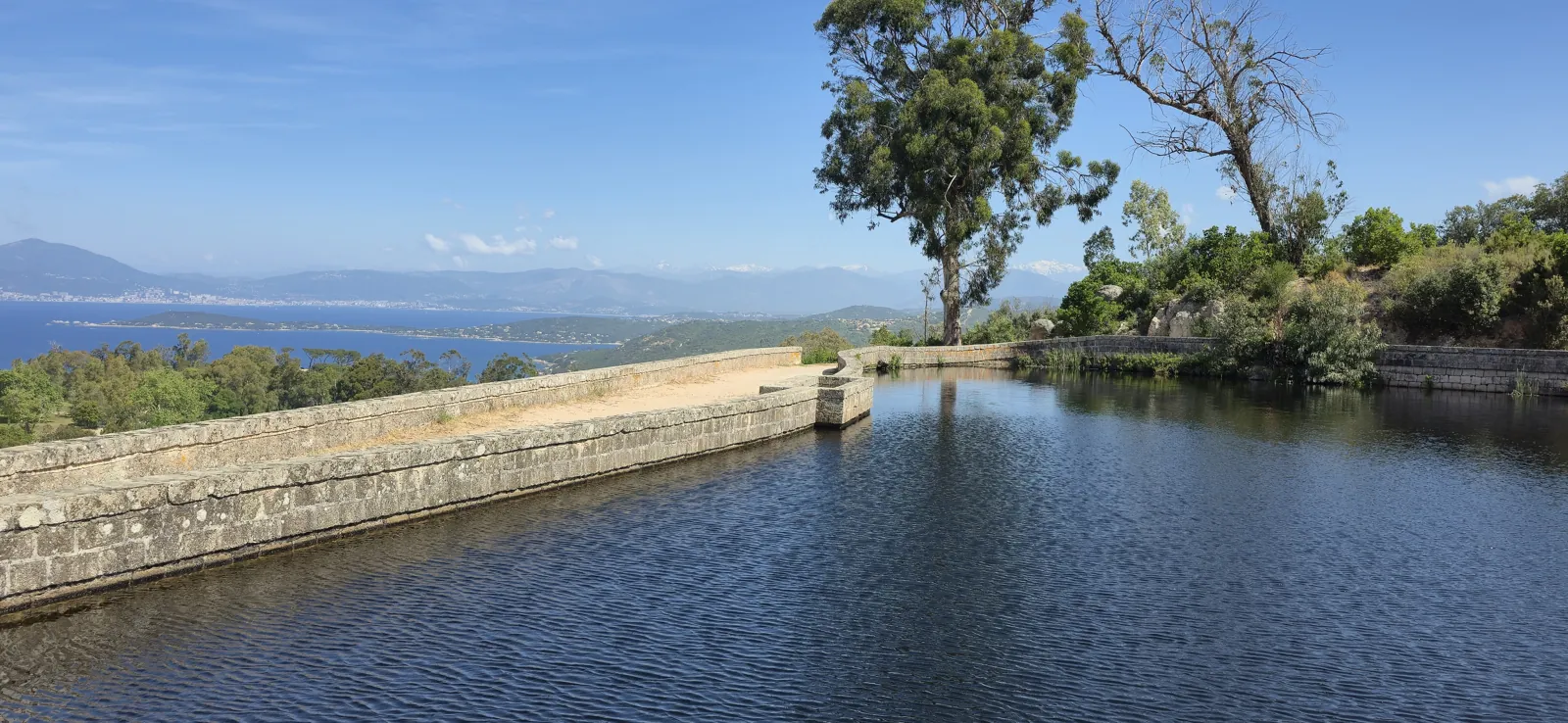 The reservoir in pictures 26